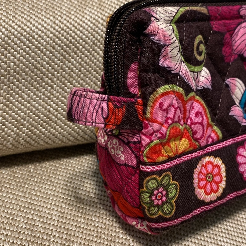 Vera Bradley Cosmetic Pouch in Retired Mod Floral Pink Pattern - Picture 5 of 5